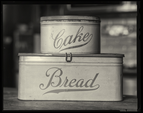 Cake or bread?